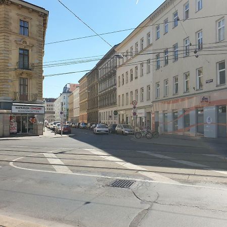 Sonniges Studio Heinzelmanngasse Viena Exterior foto